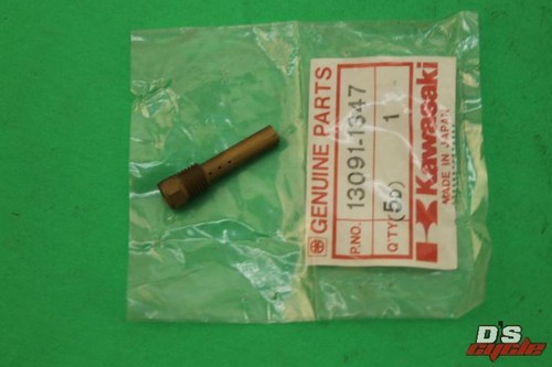 のん NOS 1984-1996 Kawasaki ZX750 ZX900 EN450 Jet Holder 13091