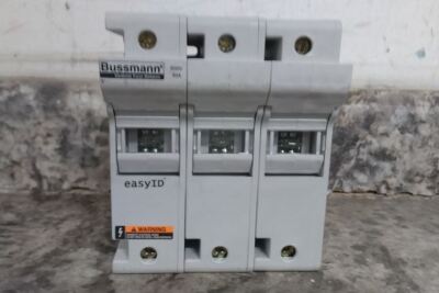 Bussmann CH30J3I 600VAC/DC Finger-Safe Fuse Block