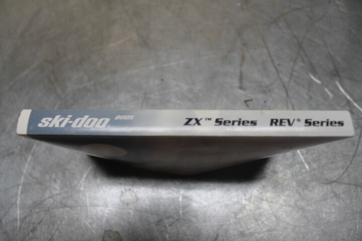 バハマ Suzuki Original Genuine OEM Motorcycle Circlip P/N 09380