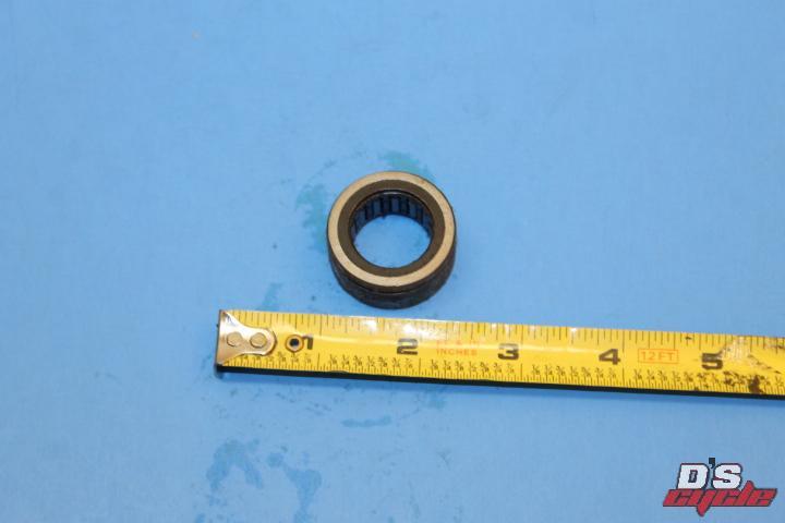 NOS Yamaha FZ1 FZR400 FZR600 GTS1000 RD400 Damper Seat 1T4-24741-00