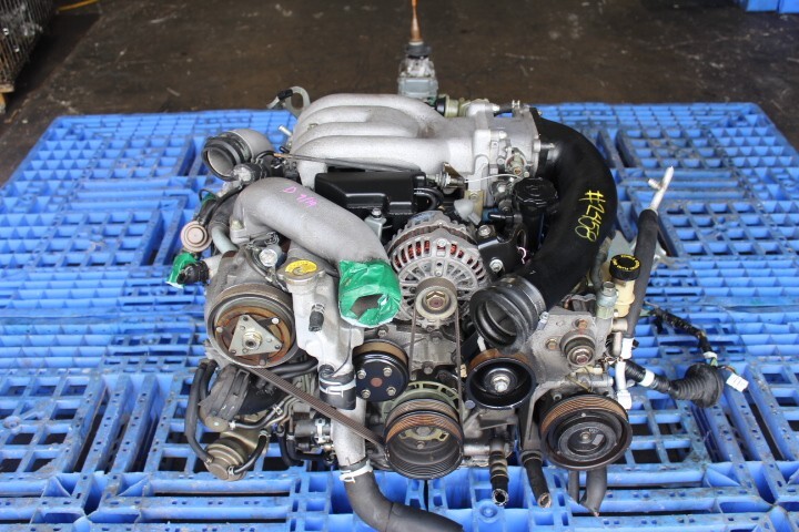 プラモデル　MAZDA ROTARY ENGINE PREORDER* MotorHelix 1:18 Mazda RX-7 13B-REW Engine Display