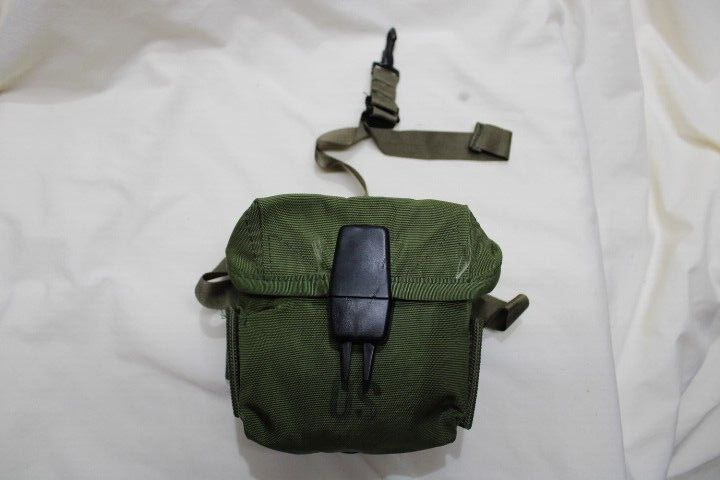 US Military Issue Vietnam Era 223 5.56 20 RD Nylon Rifle