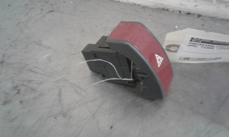 Commutateur De Feux De Detresse Opel Tigra Twin Top 2005 9138106