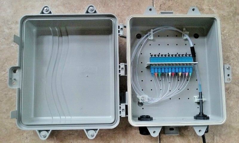 CORNING OPTICAL CABLE @ 2,000 Feet 12 SME & PELUSA Weatherproof Box