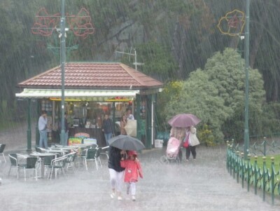 Photo 6x4 Bournemouth: heavy rain in the Lower Gardens A sudden and very  c2011
