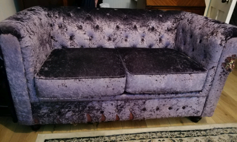 Stunning Chesterfield 2 Seater Purple Crushed Velvet Sofa | in West End