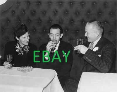 Photographie de SALVADOR DALI GALA JACQUES BOLLINGER