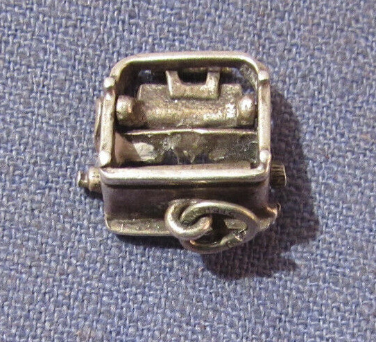VINTAGE BEAU STERLING SILVER 3D MECHANICAL TYPEWRITER CHARM FOR CHARM BRACELET