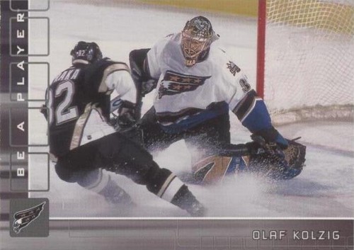2001-02 In the Game Be A Player Memorabilia - Olaf Kolzig #67