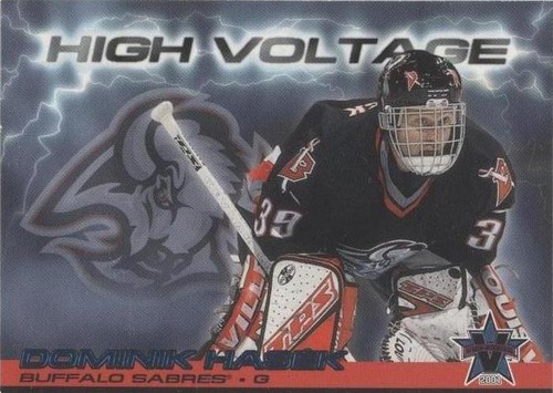 2000-01 Pacific Vanguard - Dominik Hasek #5