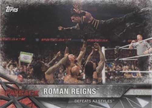 2017 Topps WWE Road to Wrestlemania - Roman Reigns #83