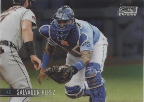 2021 Topps Stadium Club Chrome - Salvador Perez #10