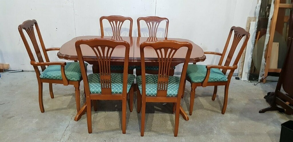 Extendable Dining Table and 6 Chairs No250211 | in Dundee | Gumtree
