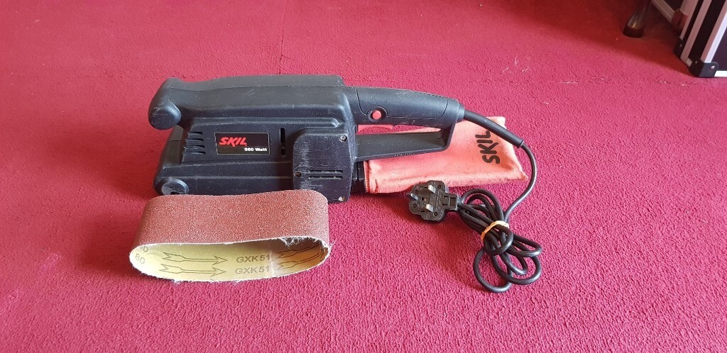 SKIL Clic 7600 J1 Belt sander 560W with 2 New Sanding Belts. Spares or ...