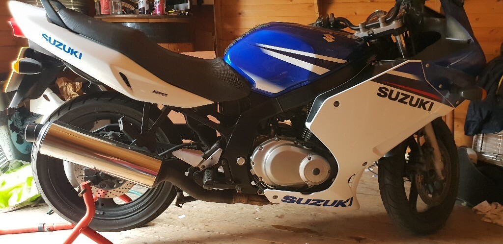 Suzuki gsf 500