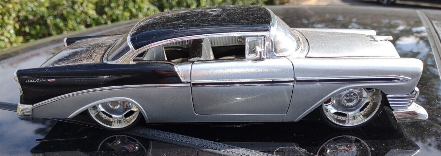 ☆シボレー☆ CHEVROLET ベルエア 1/18スケール 1956 imgrc0083460956.jpg