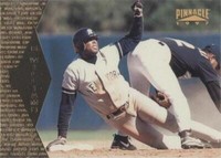 1997 Pinnacle - Bernie Williams #111