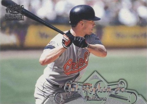 1998 Pacific Paramount - Cal Ripken #17