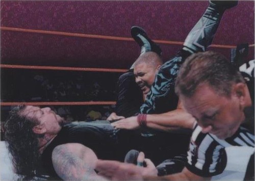 1999 Comic Images WWF SmackDown! Chromium - D'Lo Brown Mideon #87