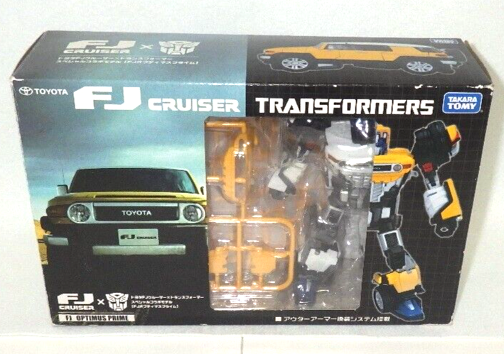 TOYOTA FJ Cruiser X Transformers Optimus Prime