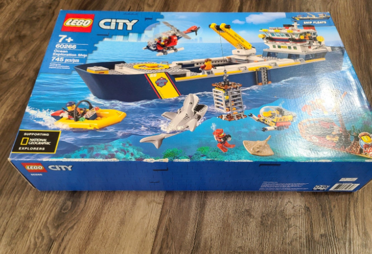 ::LEGO City: Ocean Exploration Ship (60266) Building Kit 745 Pcs Toy Retired