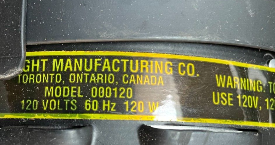 HB Fuller TP1200 120W Ultraviolet Tracer Lamp Gun W/Tracer Dye Injector H. Case