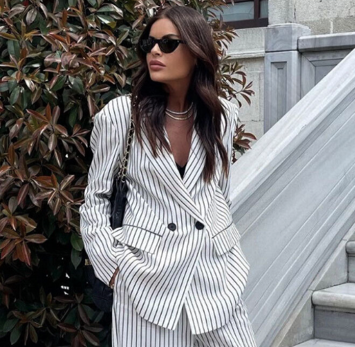 【関税込み】off-white '23 pinstripes' blazer Can't Leave Pinstripe Oversized Blazer - White Pinstripe