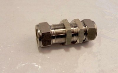 Ham-Let Straights Let-Lok Tube Bulkhead 774L SS 20mm
