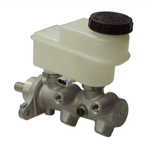 87-89 Nissan 300zx NA Z31 VG30 OEM Brake Master Cylinder 87-89 Nissan 300zx NA Z31 VG30 OEM Brake Master Cylinder