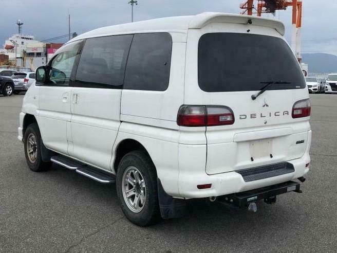 Mitsubishi delica 3 поколение