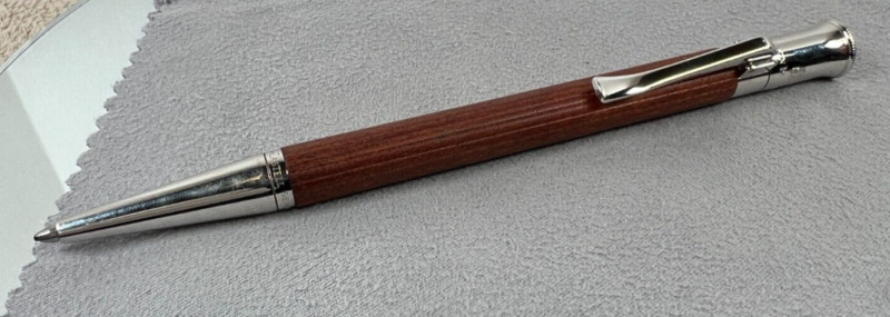 Pre-Owned Graf Von Faber-Castell Classic Pernambuco Wood Ballpoint Pen