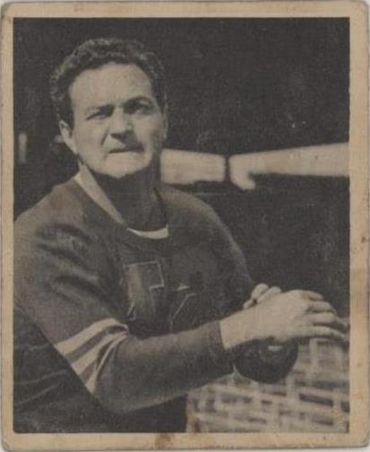 1948 Bowman Sid Luckman #107