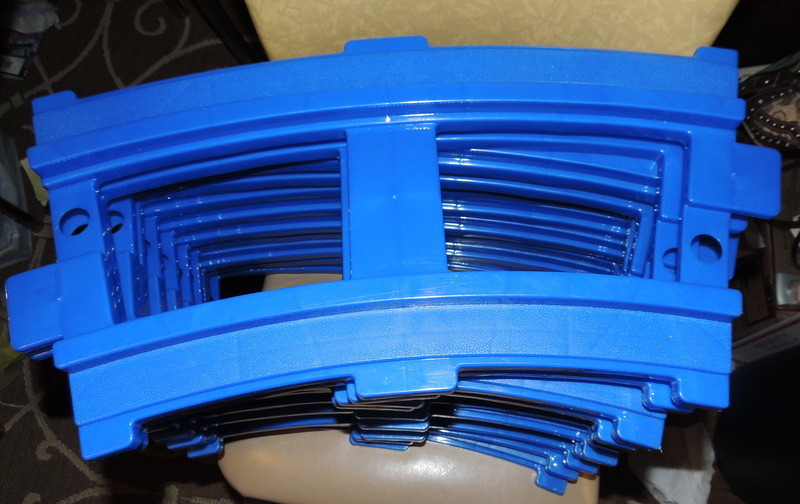 Ride On Train~Blue Plastic Tracks~Thomas Train/Little Tikes~11 Curved Tracks