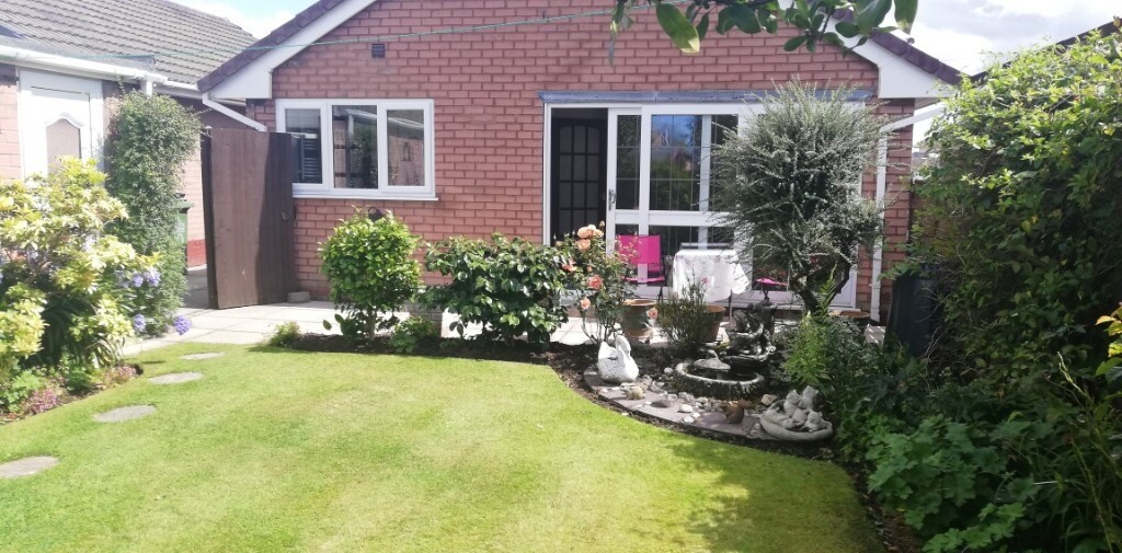 Detached 2 Bedroom bungalow, Grosvenor Road Widnes Cheshire (£875 pcm