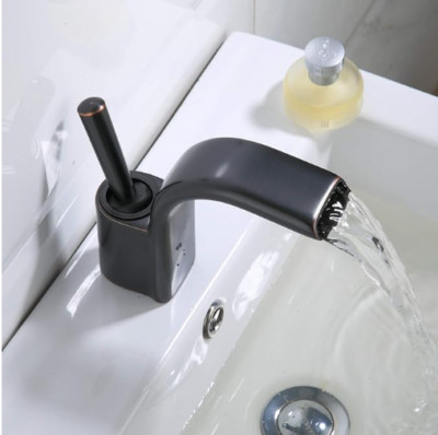 Leekayer Wasserfall Wasserhahn Einhandhebel Moderne Badezimmergarnitur Schwarz