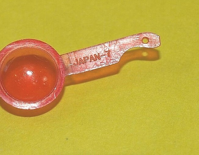 VINTAGE BARBIE FRANCIE SKIPPER  RED ROUND BUBBLE SUNGLASSES,JAPAN, MINTY