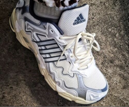 Adidas Originals X Bad Bunny Response CL Mens Size 11.5 Adidas Originals X Bad Bunny Response CL Mens Size 11.5