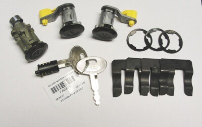 NOS!! 87-93 Ford Mustang Doors Trunk Glove Box Lock Key Set OEM F2ZZ-6121984-A