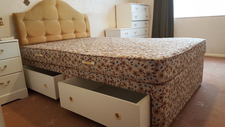 Small Double Bed And Sofa Bed W 4 Drawers Headboard In