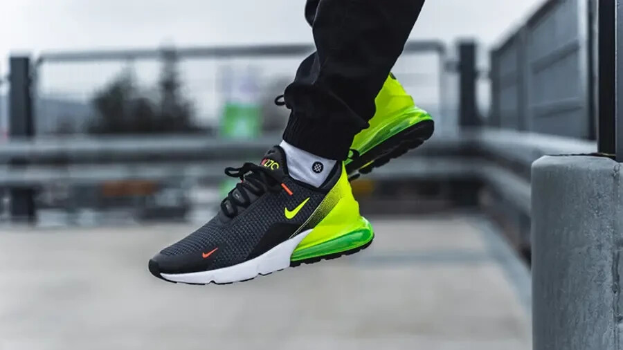 Nike Air Max 270 黒/緑 27cm Nike Air Max 270 Women's Shoes. Nike JP