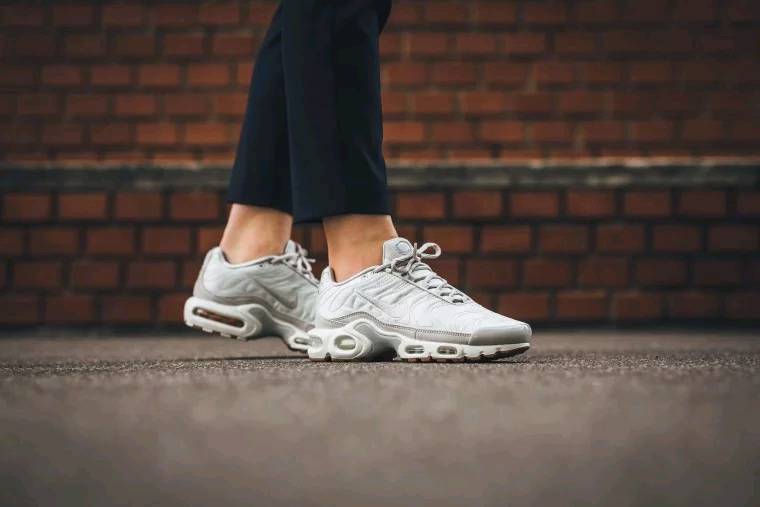 womens air max plus prm womens air max plus prm