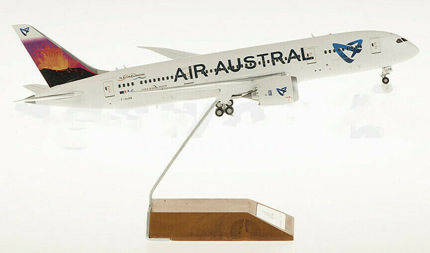 1/200　AIR AUSTRAL Boeing 787-8 Air Austral Boeing 787-8 Dreamliner F-OLRC JC LH2REU048