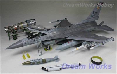 Award Winner Built 1/32 F-16CJ Fighting Falcon 77th FS.20th FW Shaw AFB+Engine  