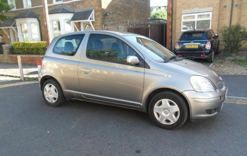Toyota yaris 2005