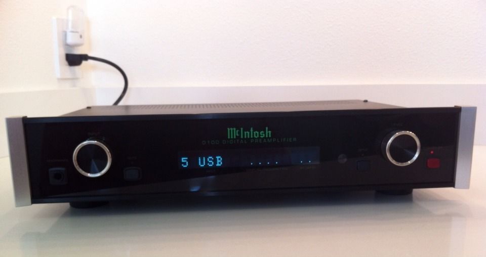 Amplificadores e Pré-Amplificadores de áudio McIntosh Home