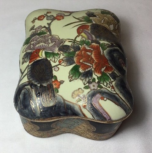 Vintage Ceramic Signed Chinese Birds & Floral Design Jewelry Box w/ Gold Trim