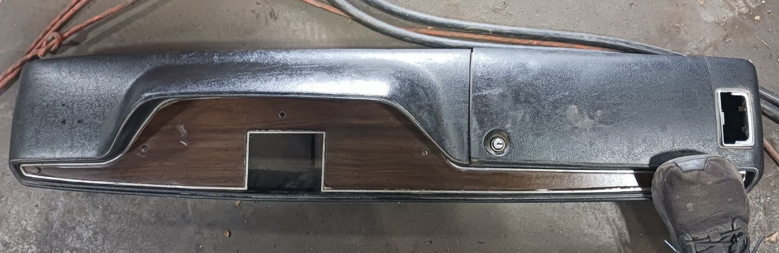 1970-74 BARRACUDA CUDA CENTER CONSOLE + TOP PLATE + DOOR