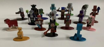 Lot of 18 Minecraft Nano Metalfigs Jada Toys die cast Figures Loose