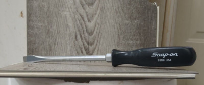 Snap On SSD6  1/4'' Flat/Slotted Screwdriver Black 10'' +Free Gifts!!!