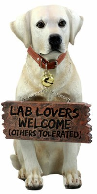 Ebros Gift Yellow Labrador Retriever Welcome Sign Statue 13.25" H Garden Decor
